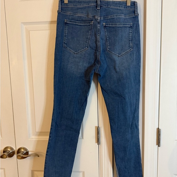 GAP Women's Two-Tone Blue Jeans - Picture 3 of 3